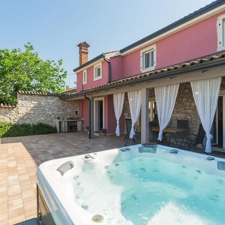 Casa Arsini Holiday home *