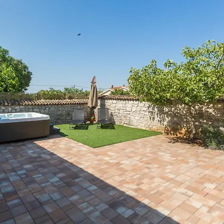 Holiday home Casa Arsini *