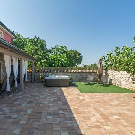 Casa Arsini Bei Mit Whirlpool Holiday home *